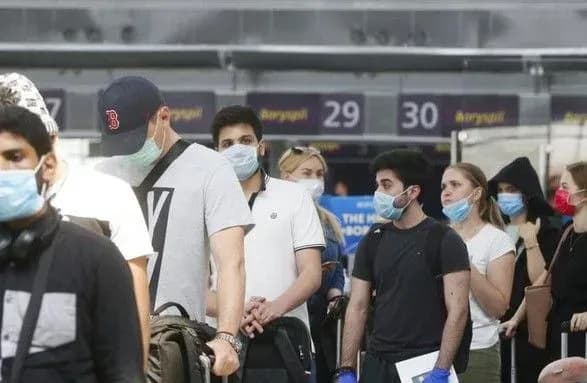 rist-novikh-vipadkiv-covid-19-sposterigayetsya-u-30-yevropeyskikh-krayinakh