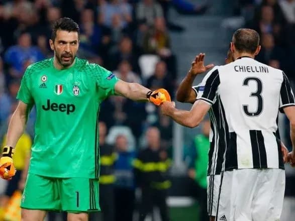 dva-legendarni-futbolisti-yuventusa-prodovzhili-kontrakti-iz-liderom-seriyi-a