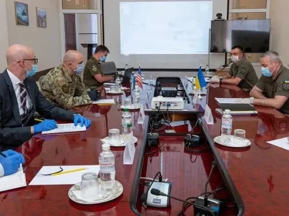 komanduvannya-os-zustrilosya-z-predstavnikami-zs-ssha-obgovorili-vprovadzhennya-standartiv-nato