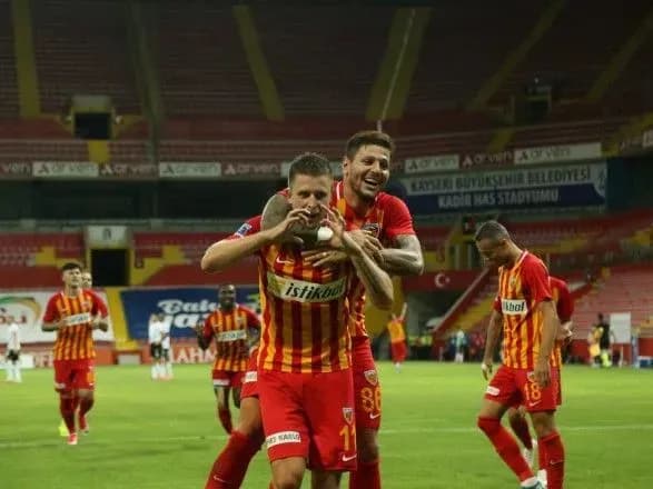 gol-kravtsya-dopomig-kayserispor-obigrati-beshiktash