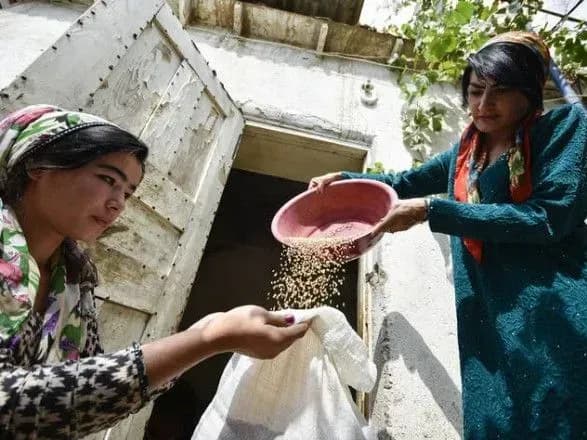 cherez-pandemiyu-u-sviti-ponad-130-mln-lyudey-mozhut-zitknutisya-z-golodom-oon