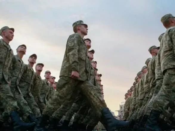 taran-rozyasniv-umovi-prizovu-dlya-18-richnikh-yunakiv-ta-vipusknikiv-vnz