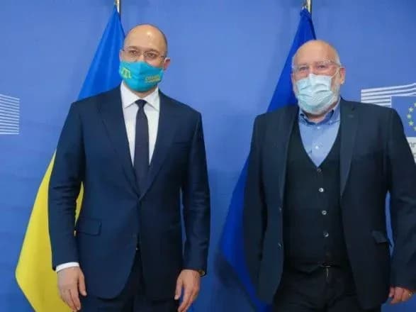 shmigal-obgovoriv-u-bryusseli-zeleniy-kurs-yes-i-transformatsiyu-vugilnikh-regioniv