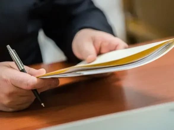 zelenskiy-proponuye-skasuvati-neobkhidnist-viznachennya-sudom-zastavi-za-narkozlochini