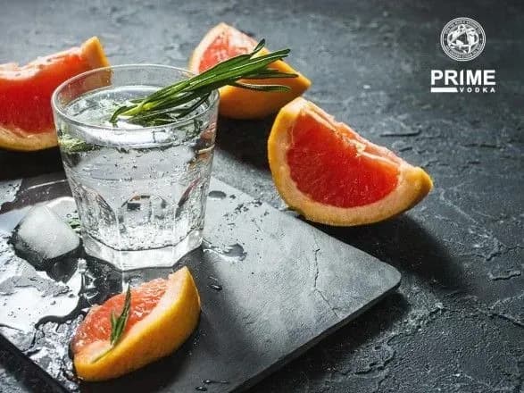 opublikovano-top-5-naybilsh-mitsnikh-alkogolnikh-kokteyliv-v-sviti