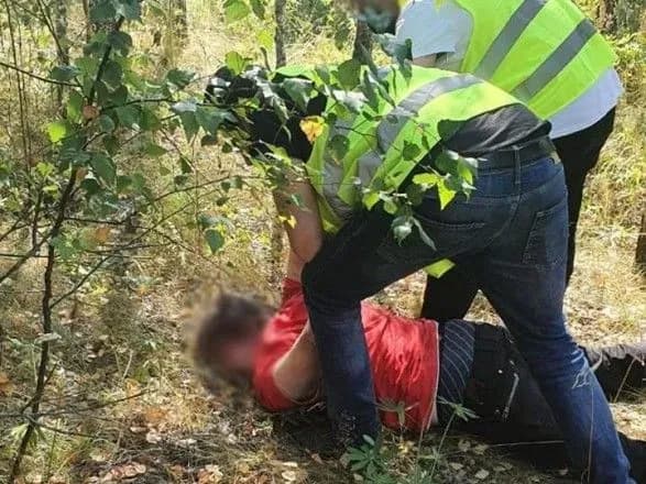 vbivstvo-molodoyi-divchini-v-semenivtsi-na-chernigivschini-zatrimali-pidozryuvanogo