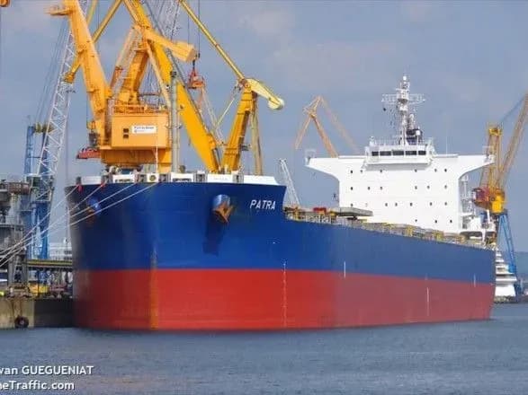 u-port-pivdenniy-zayshov-gretskiy-korabel-na-yakomu-v-polovini-ekipazhu-viyavleno-covid-19