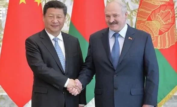 vibori-v-bilorusi-ochilnik-kitayu-pershim-privitav-lukashenka
