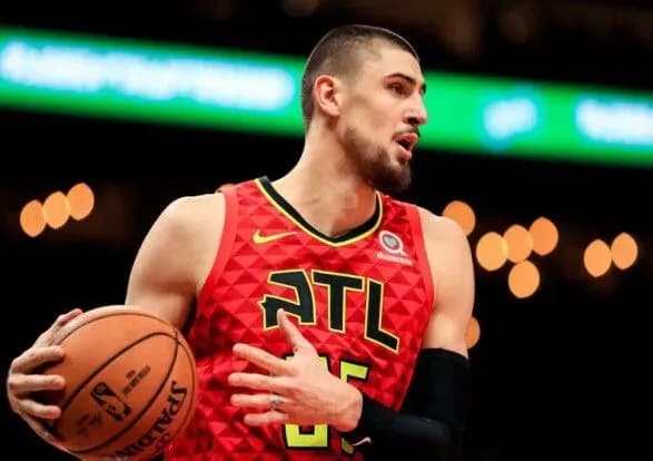 persha-gra-u-starti-pislya-vidnovlennya-nba-ukrayinets-len-zigrav-za-sakramento