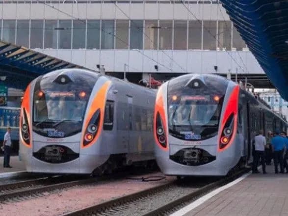 v-ukrzaliznitsi-zapratsyuvala-sistema-znizhok-dlya-podorozhuyuchikh-na-intersiti