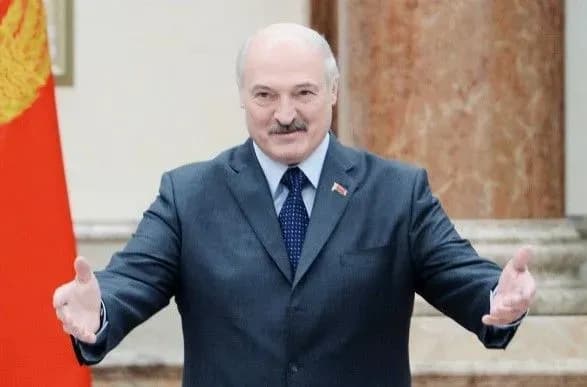 lukashenko-pribuv-na-miting-organizovaniy-na-yogo-pidtrimku