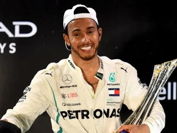 khemilton-pobiv-peremozhniy-rekord-shumakhera-v-formuli-1