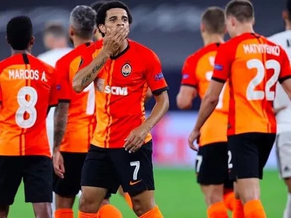 u-potochnomu-futbolnomu-sezoni-ukrayina-zdobula-7-2-bali-u-tablitsi-uyefa