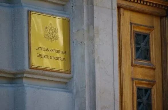 mzs-latviyi-vruchilo-notu-protestu-bilorusi-cherez-zatrimannya-svoyikh-gromadyan