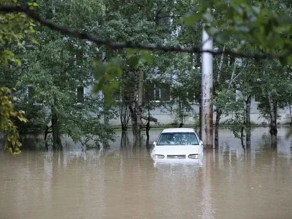 cherez-nichnu-zlivu-u-rosiyskomu-blagovischensku-vveli-rezhim-ns