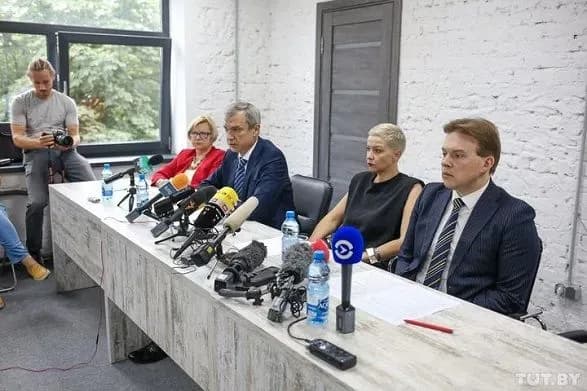 u-bilorusi-viklikali-na-dopit-dvokh-chleniv-radi-opozitsiyi-sered-nikh-nobelivska-laureatka