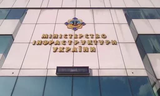 ekspert-rozpoviv-yak-odne-rishennya-mininfrastrukturi-pozbavilo-150-tis-moryakiv-vid-khabariv