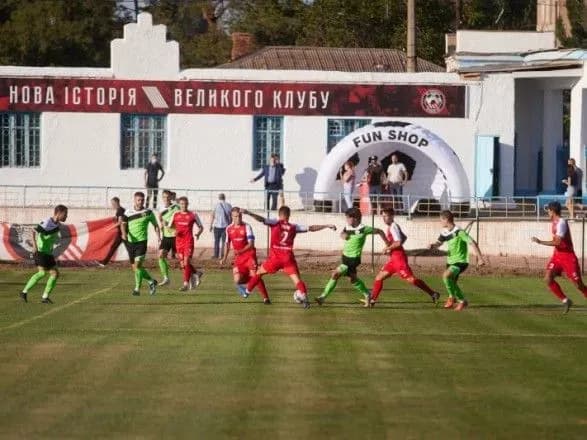 govoriv-iz-pompeo-v-op-poyasnili-chomu-zelenskiy-zapiznivsya-na-match-u-dnipri