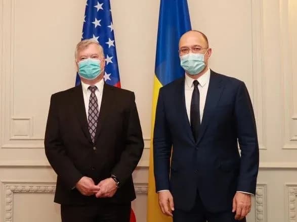 zastupnik-derzhsekretarya-ssha-zustrivsya-z-shmigalem-govorili-pro-reformi