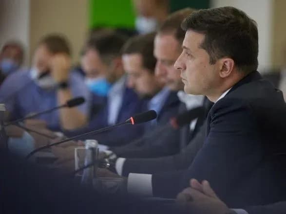 zelenskiy-zyizdiv-u-doslidnitskiy-tsentr-zelenoyi-khimiyi