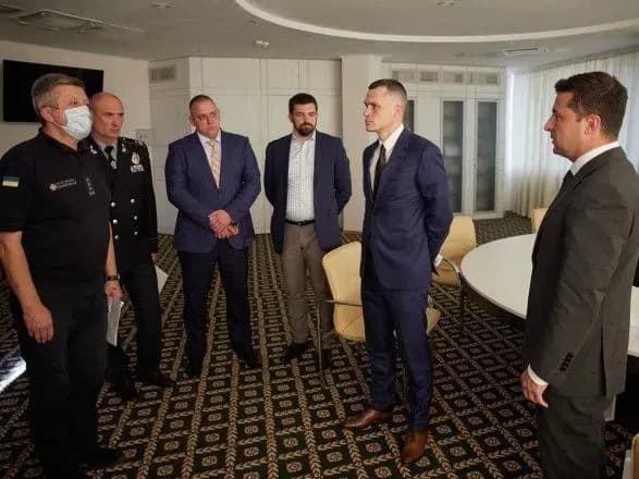 zelenskiy-zibrav-terminovu-naradu-schodo-lisovikh-pozhezh-na-kharkivschini-ta-luganschini