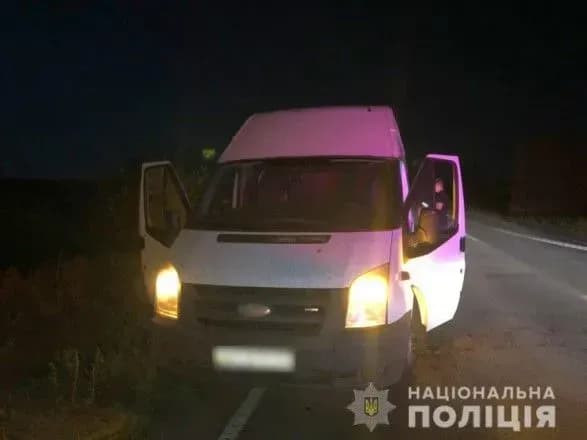 politsiya-rozsliduye-obstril-mikroavtobusu-na-zaporizhzhi-yak-zamakh-na-vbivstvo