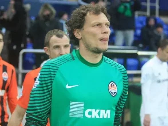 pyatov-ta-srna-potrapili-do-naybilsh-titulovanikh-futbolistiv-svitu