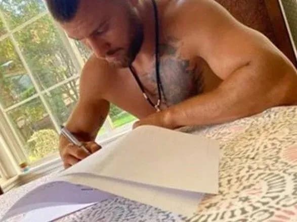 kontrakt-pidpisano-lomachenko-ta-lopes-domovilisya-pro-ochniy-biy