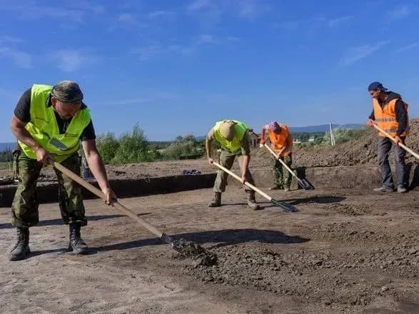 arkheologi-znayshli-na-lvivschini-poselennya-davnishe-za-tripilsku-kulturu