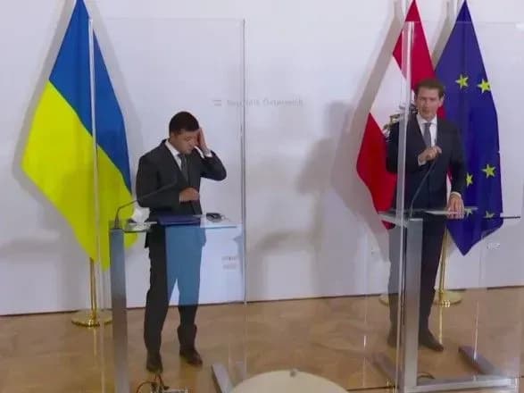 zelenskiy-povidomiv-pro-scho-govoriv-iz-kantslerom-avstriyi-kurtsom