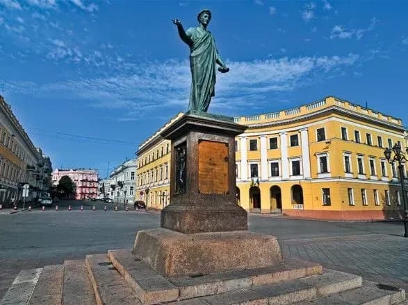 liderom-reytingu-z-budivnitstva-rizikovikh-obyektiv-nerukhomosti-stala-odesa