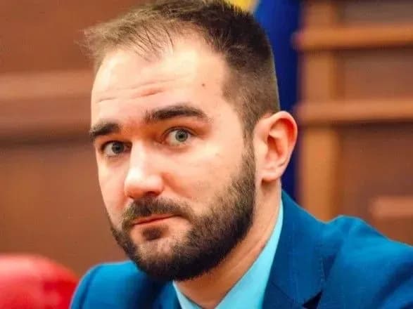 yurchenka-viklyuchili-iz-fraktsiyi-sluga-narodu