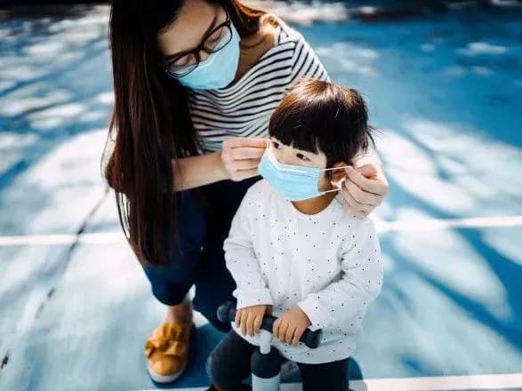 rishennya-pro-zaboronu-roboti-shkil-i-sadochkiv-u-chervonikh-zonakh-ukhvalyuvatimut-po-novomu-moz