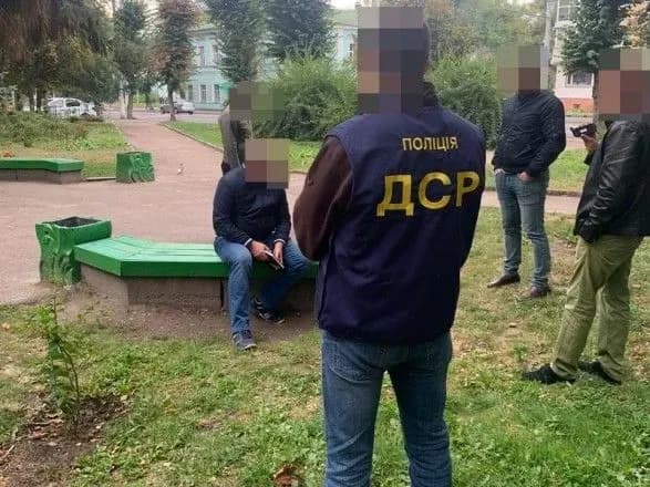 u-zhitomiri-vikrili-dotsenta-na-khabari-za-vstup-do-universitetu