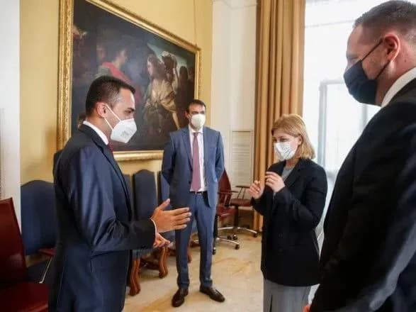 situatsiya-na-donbasi-ta-ekonomika-pro-scho-yermak-ta-stefanishina-govorili-z-glavoyu-mzs-italiyi
