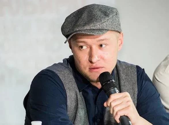 frontmen-gurtu-bumboks-zakhvoriv-na-covid-19