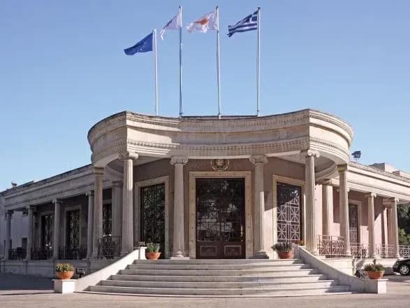 kipr-skasuvav-programu-zolotikh-pasportiv-vidachi-gromadyanstva-za-investitsiyi