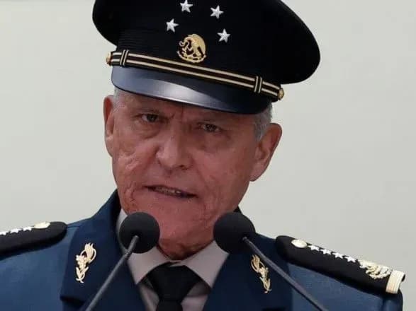 u-los-andzhelesi-cherez-narkotorgivlyu-zaareshtuvali-eksministra-oboroni-meksiki