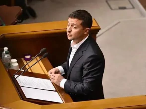 vistup-zelenskogo-postanova-pro-covid-19-ta-zvit-stepanova-chogo-chekati-na-zasidanni-u-vr-zavtra