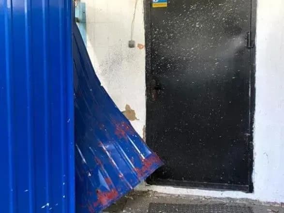 u-kiyevi-pid-ofis-natskorpusu-kinuli-granatu