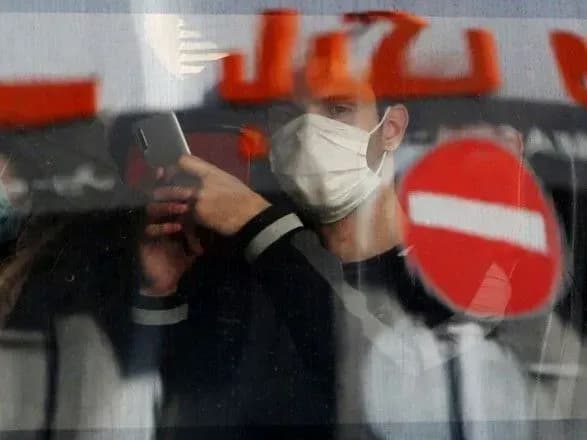 pandemiya-u-slovachchini-test-na-koronavirus-khochut-zrobiti-vsomu-doroslomu-naselennyu