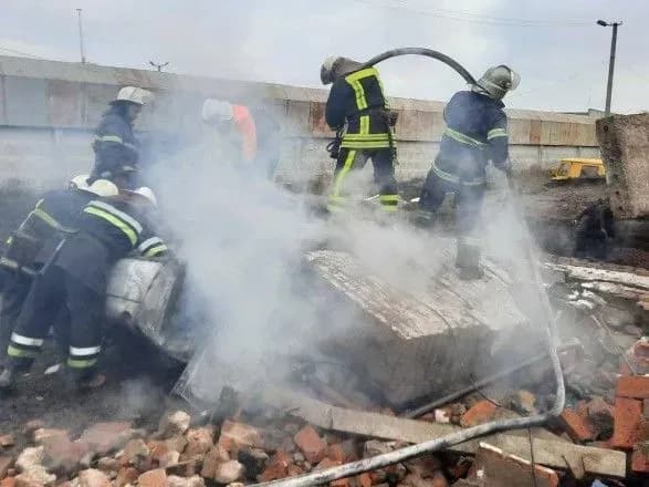 vibukh-na-kharkivschini-budivlya-stantsiyi-poshkodzhena-mayzhe-povnistyu