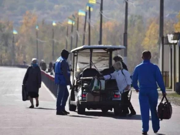 zaboronu-na-propusk-cherez-kpvv-stanitsya-luganska-prodovzhili-cherez-epidsituatsiyu-v-orlo