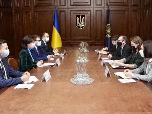 u-posolstvi-ssha-vidznachili-progres-u-starti-konkursu-na-kerivnika-sap