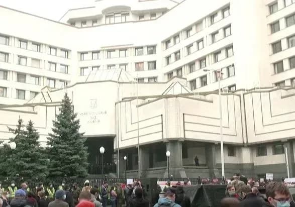 aktsiya-pid-ksu-zavershilas-politsiya-ne-fiksuvala-porushen