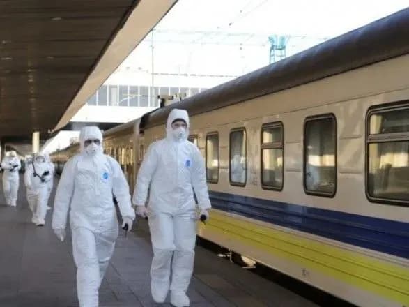 novi-zoni-karantinu-z-ponedilka-ukrzaliznitsya-pripinyaye-prodazh-kvitkiv-iz-okremikh-stantsiy