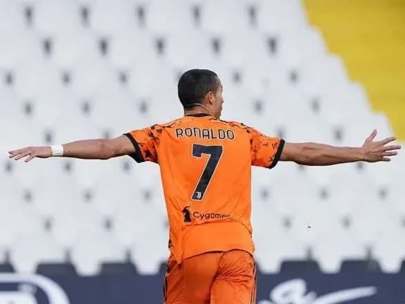 ronaldu-oformiv-dubl-u-pershiy-gri-pislya-oduzhannya-vid-koronavirusu