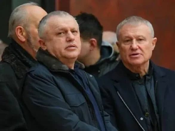 surkisi-prosyat-pecherskiy-sud-styagnuti-na-yikhnyu-korist-koshti-privatu-zasidannya-priznacheno-na-gruden