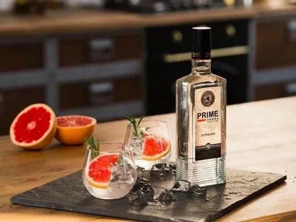 yak-podorozhuvati-ne-vikhodyachi-iz-domu-nayvidomishi-kokteyli-z-geografichnimi-nazvami