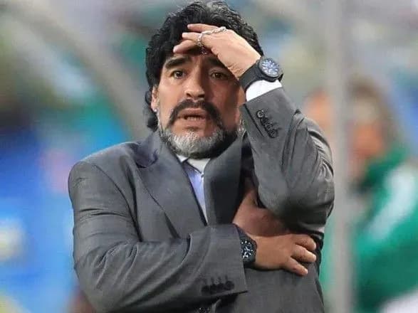 maradona-pislya-operatsiyi-zalishiv-likarnyu